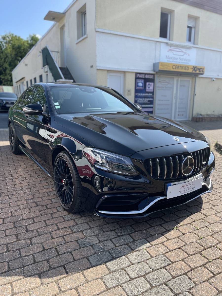 Traitement céramique Gtechniq 9 ans – C63 AMG – Gouvieux