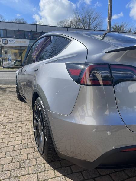 FULL PPF XPEL ultimate fusion + protections de jantes Alloygator – Tesla model Y grise – Oise